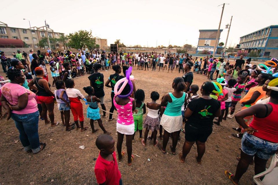 563905_10151369905292997_889893906_n